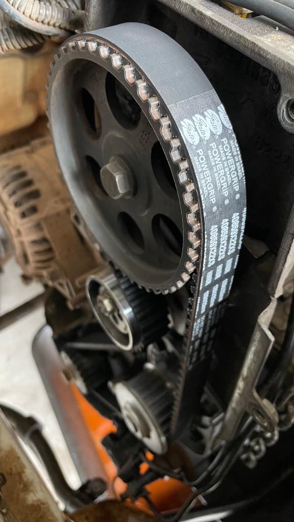 Serviço de Correia Dentada na oficina NOVAMEC em Contagem